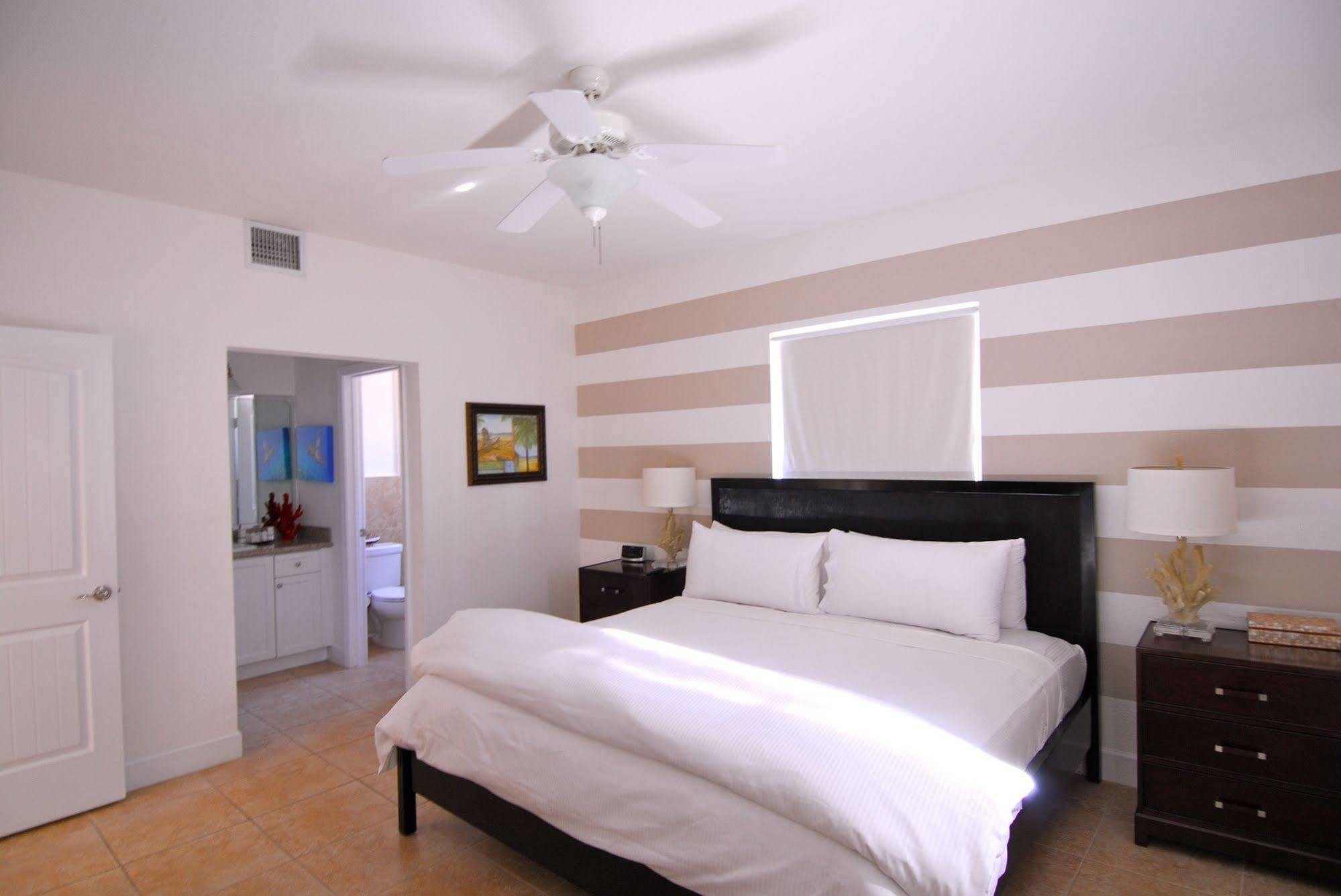 Resorts World Bimini Bayley Town Exteriör bild